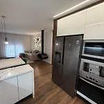 아파트 Riverside