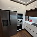 Riverside 아파트
