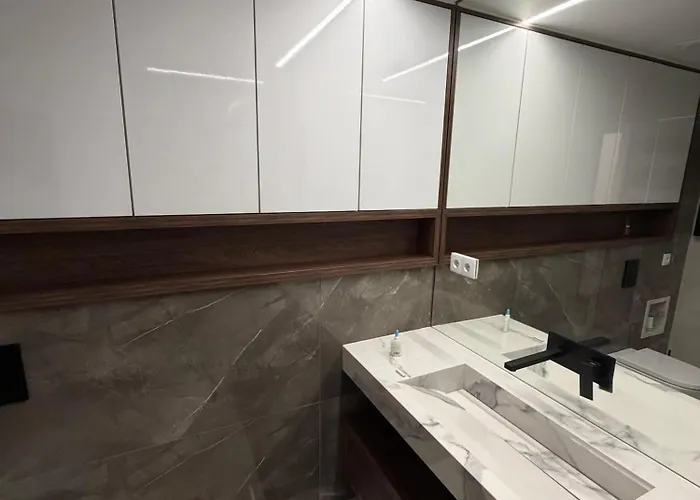 Riverside 波瓦圣塔伊里亚