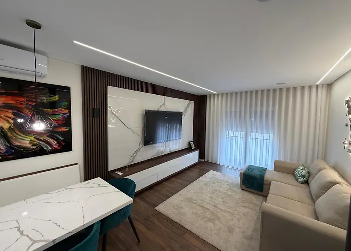 Riverside דירה *